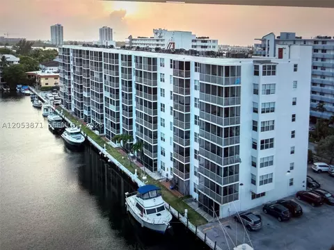 Undisclosed, North Miami Beach, FL 33160
