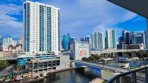 10 SW South River Dr #802, Miami, FL 33130