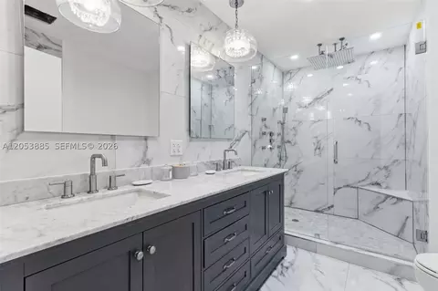 Bath - 19035 E St Andrews Dr, Hialeah, FL 33015 photo 2 of 4