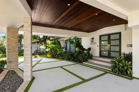 Other - 19035 E St Andrews Dr, Hialeah, FL 33015 photo 2 of 14