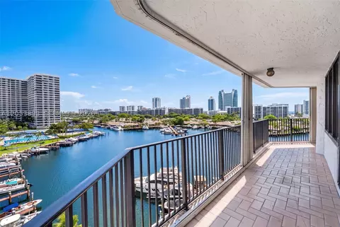 300 Three Islands Blvd #207, Hallandale Beach, FL 33009