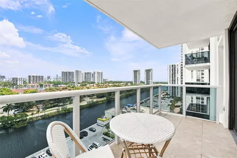 3625 N Country Club Dr #1210, Aventura, FL 33180