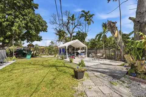 Exterior - Undisclosed, Hialeah, FL 33013 photo 2 of 2