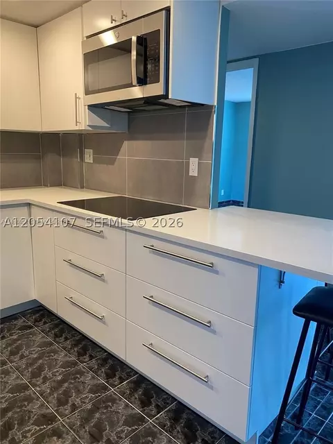 1913 S Ocean Dr #208, Hallandale Beach, FL 33009