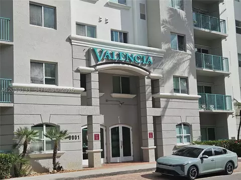 6001 SW 70th St #655, South Miami, FL 33143