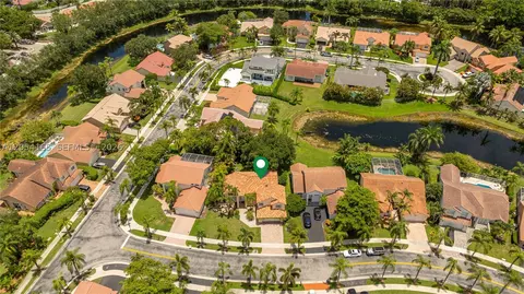 524 Water Pt, Weston, FL 33326