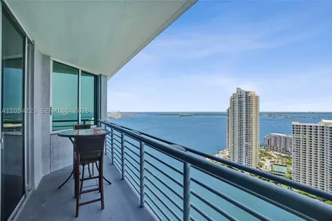 335 S Biscayne Blvd #3807, Miami, FL 33131