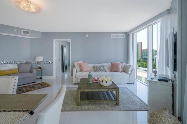 250 Sunny Isles Blvd #3-902, Sunny Isles Beach, FL 33160