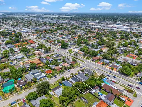 View/Area - 766 E 36th St, Hialeah, FL 33013 photo 8 of 10