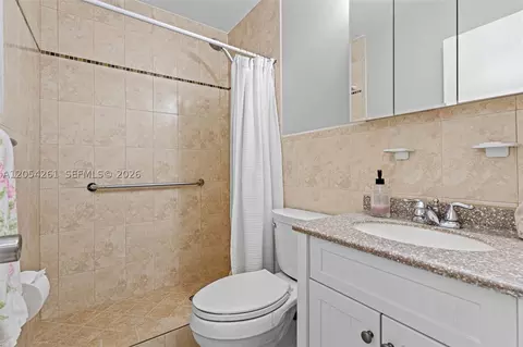 Bath - 766 E 36th St, Hialeah, FL 33013 photo 2 of 2