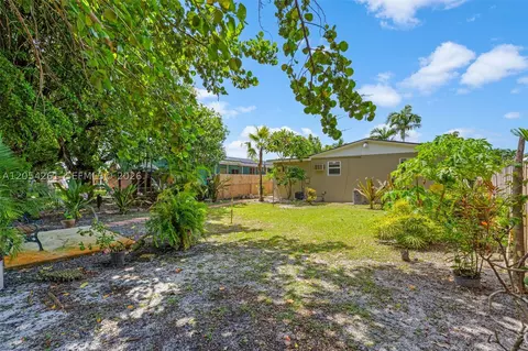 Exterior - 766 E 36th St, Hialeah, FL 33013 photo 11 of 13