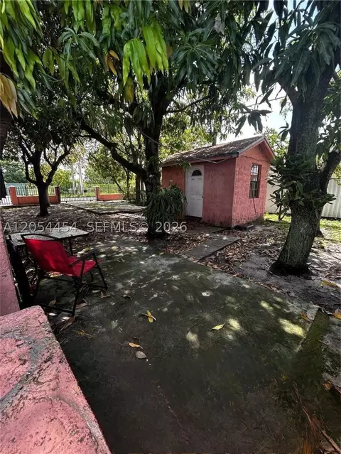 890 E 28th St, Hialeah, FL 33013 photo 7