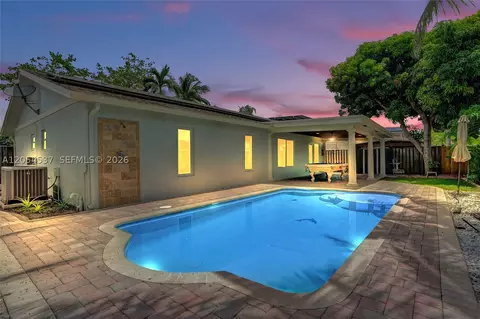 3946 NW 1st Dr, Deerfield Beach, FL 33442