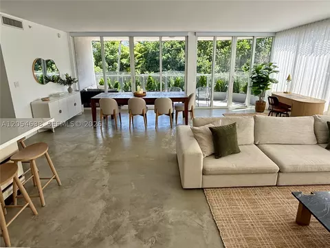 2155 Washington Ct #210, Miami Beach, FL 33139