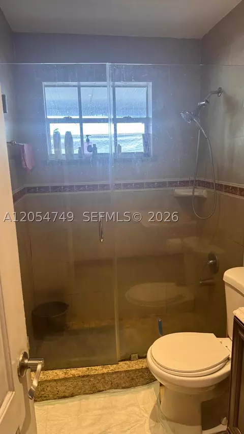 758 E 20th St, Hialeah, FL 33013 photo 8
