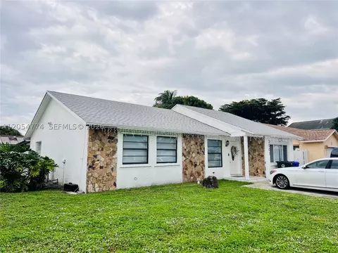 2001 SW 85th Ave, North Lauderdale, FL 33068