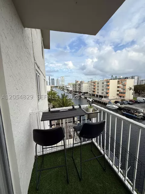 3536 NE 168th St #403, North Miami Beach, FL 33160
