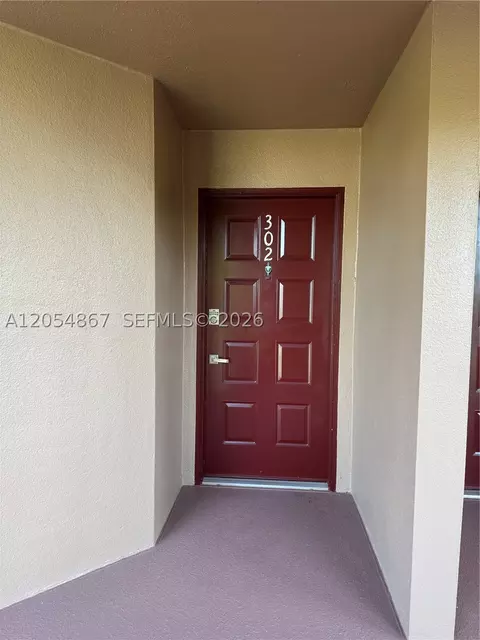 500 SW 130th Ter #302A, Pembroke Pines, FL 33027