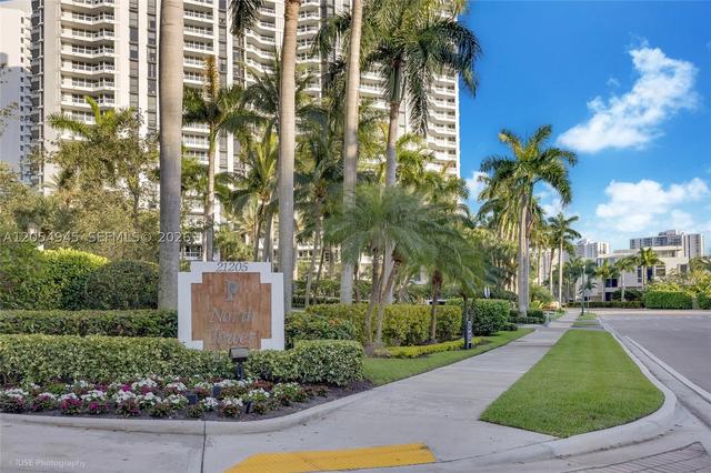 21205 Yacht Club Dr #701, Aventura, FL 33180