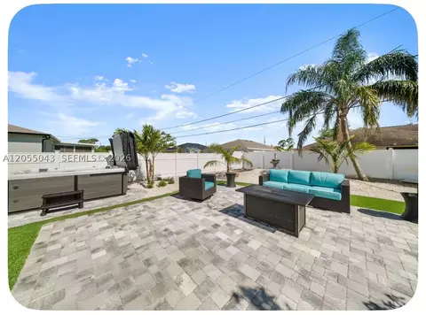 466 SW Prado Ave, Port Saint Lucie, FL 34983