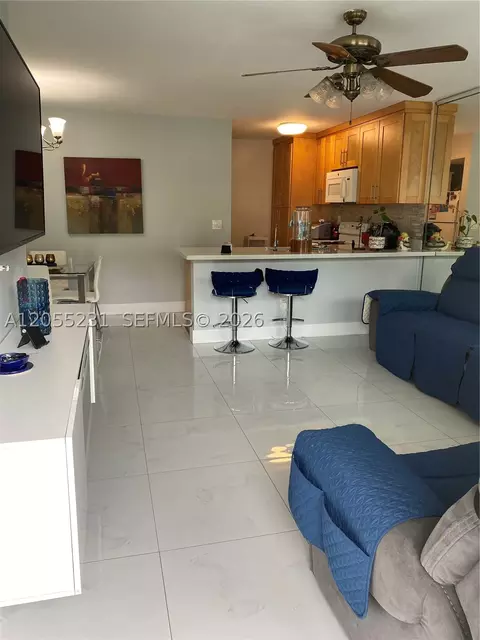 2570 W 67th Pl #12-2, Hialeah, FL 33016 photo 2