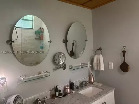 Bath - 7736 Colee Cove Rd, Saint Augustine, FL 32092 photo 1 of 1