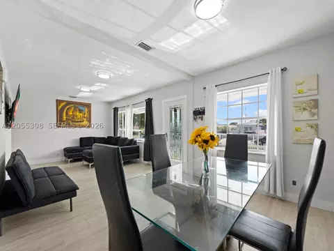 Dining - 355 W 62nd St, Hialeah, FL 33012 photo 2 of 3