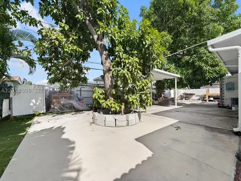 Exterior - 355 W 62nd St, Hialeah, FL 33012 photo 5 of 8