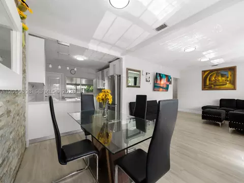 Dining - 355 W 62nd St, Hialeah, FL 33012 photo 1 of 3