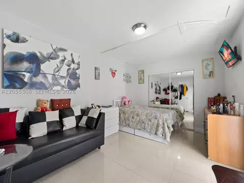 Bedroom - 355 W 62nd St, Hialeah, FL 33012 photo 5 of 7