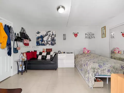 Bedroom - 355 W 62nd St, Hialeah, FL 33012 photo 4 of 7