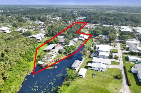 View/Area - 1069 Marina Ln Cramer Ln, Moore Haven, FL 33471 photo 11 of 15