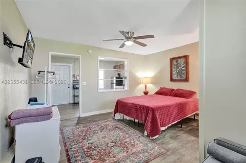 Bedroom - 1069 Marina Ln Cramer Ln, Moore Haven, FL 33471 photo 1 of 5