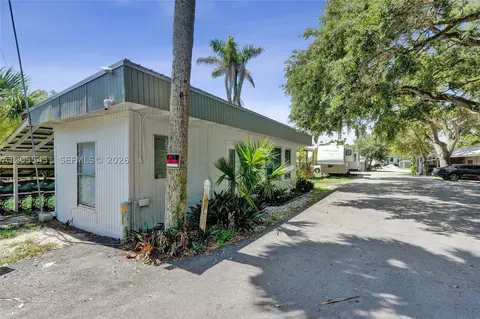 Other - 1069 Marina Ln Cramer Ln, Moore Haven, FL 33471 photo 14 of 20