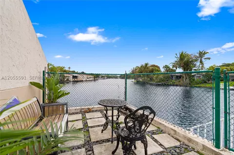 Exterior - 7282 Jacaranda Ln, Miami Lakes, FL 33014 photo 10 of 13