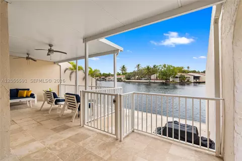 Exterior - 7282 Jacaranda Ln, Miami Lakes, FL 33014 photo 11 of 13
