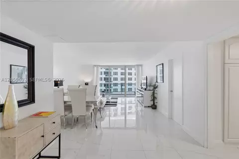 5151 Collins Ave #1027, Miami Beach, FL 33140