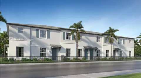 15615 SW 280 St #4, Miami, FL 33031