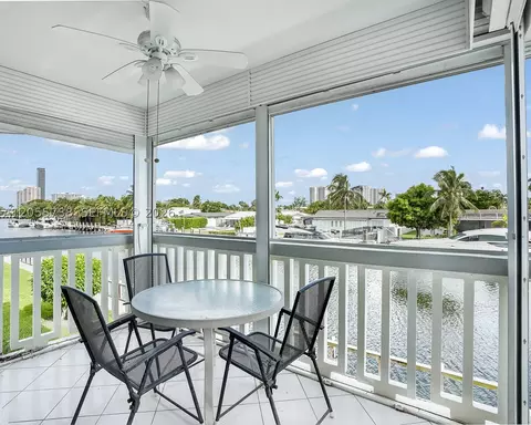 455 Paradise Isle Blvd #207, Hallandale Beach, FL 33009