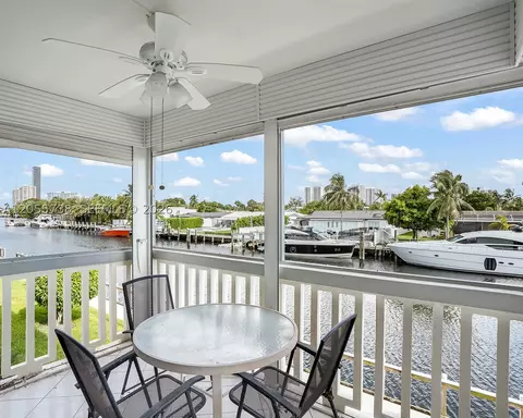 455 Paradise Isle Blvd #207, Hallandale Beach, FL 33009