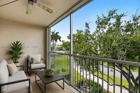 12500 SW 5th Ct #311M, Pembroke Pines, FL 33027