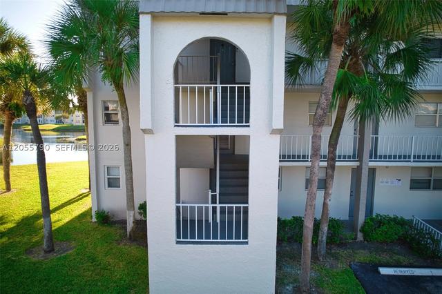 8600 Sunrise Lakes Blvd #201, Sunrise, FL 33322