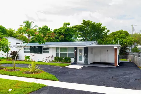 7330 NW 1st Ct, Pembroke Pines, FL 33024