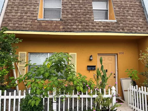 5950 NW 29th Pl #109, Sunrise, FL 33313