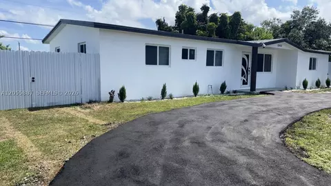 10460 SW 149 St, Miami, FL 33176