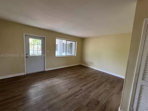 707 S 19th Ave #1, Hollywood, FL 33020