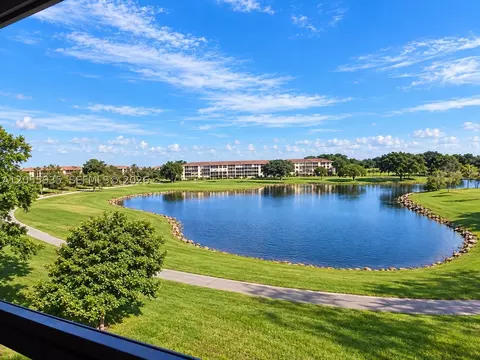 13475 SW 9th St #401A, Pembroke Pines, FL 33027