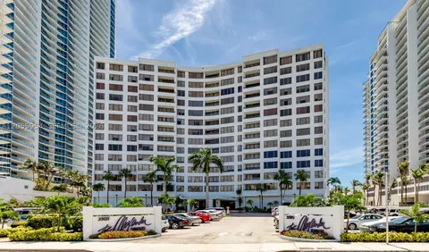 3505 S Ocean Dr #305, Hollywood, FL 33019