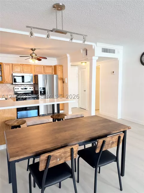 3725 S Ocean Dr #521, Hollywood, FL 33019