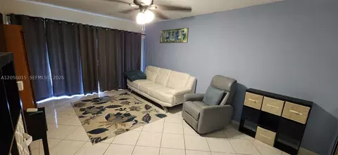 5921 Washington St #128, Hollywood, FL 33023